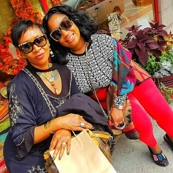 Meet your Posher, Elaine - Picture 6 of 11